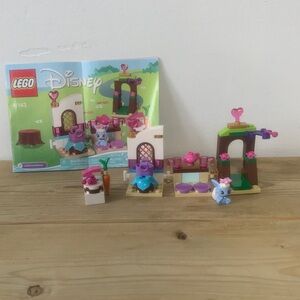 LEGO Disney Whisker Haven Set